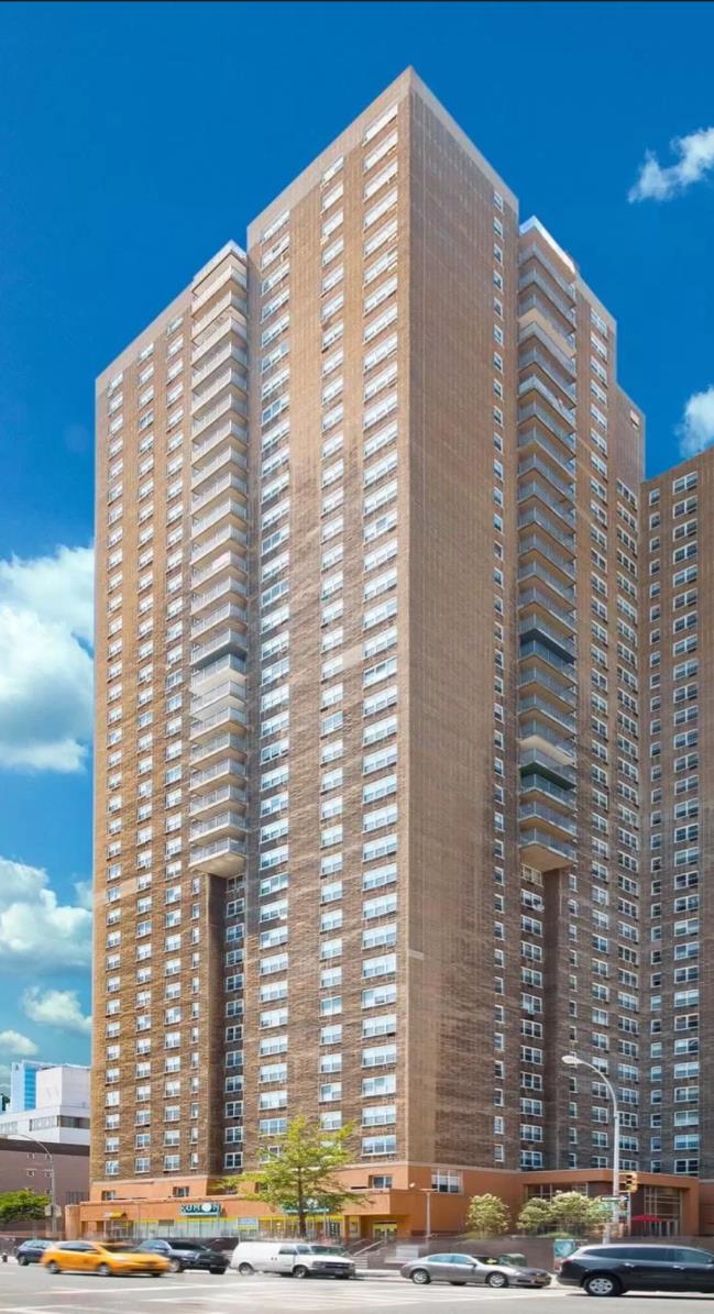 Lineage Properties high-rise apartment building in New York City