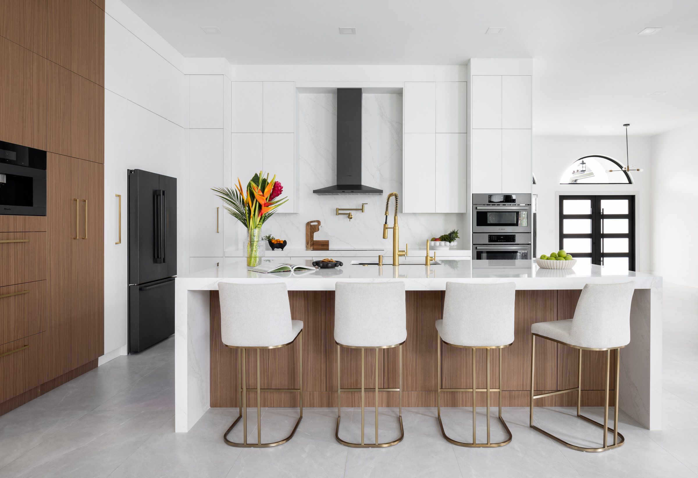 Walnut frameless modern kitchen in Boca Raton